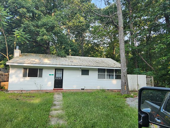 2nd image of 107 Mosby Dr