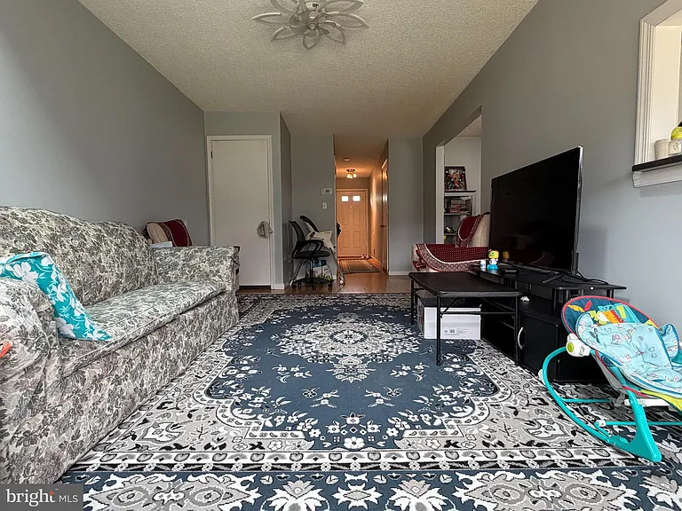 99 Brookview Cir — Photo 12