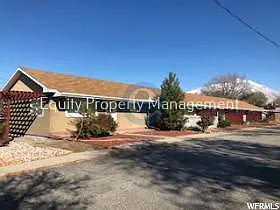 10675 S 700 E — Photo 1