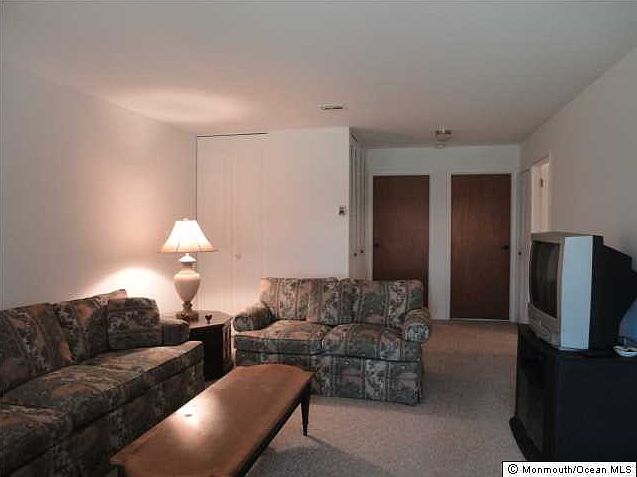 2nd image of 827 Balmoral Court #C