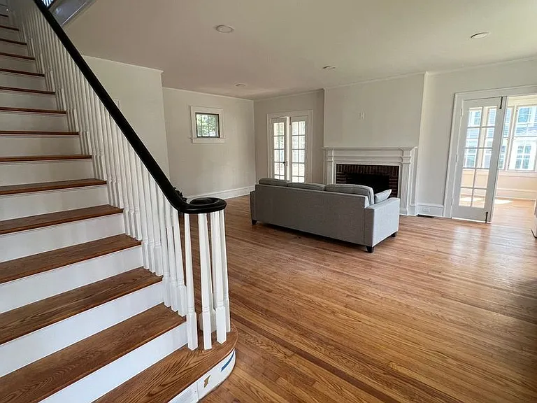 321 Union St — Photo 9