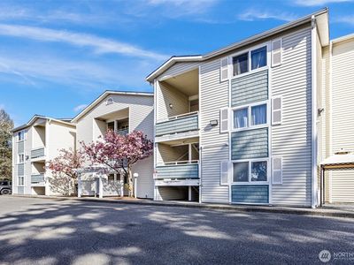 9731 Holly Drive #103, Everett, WA, 98204