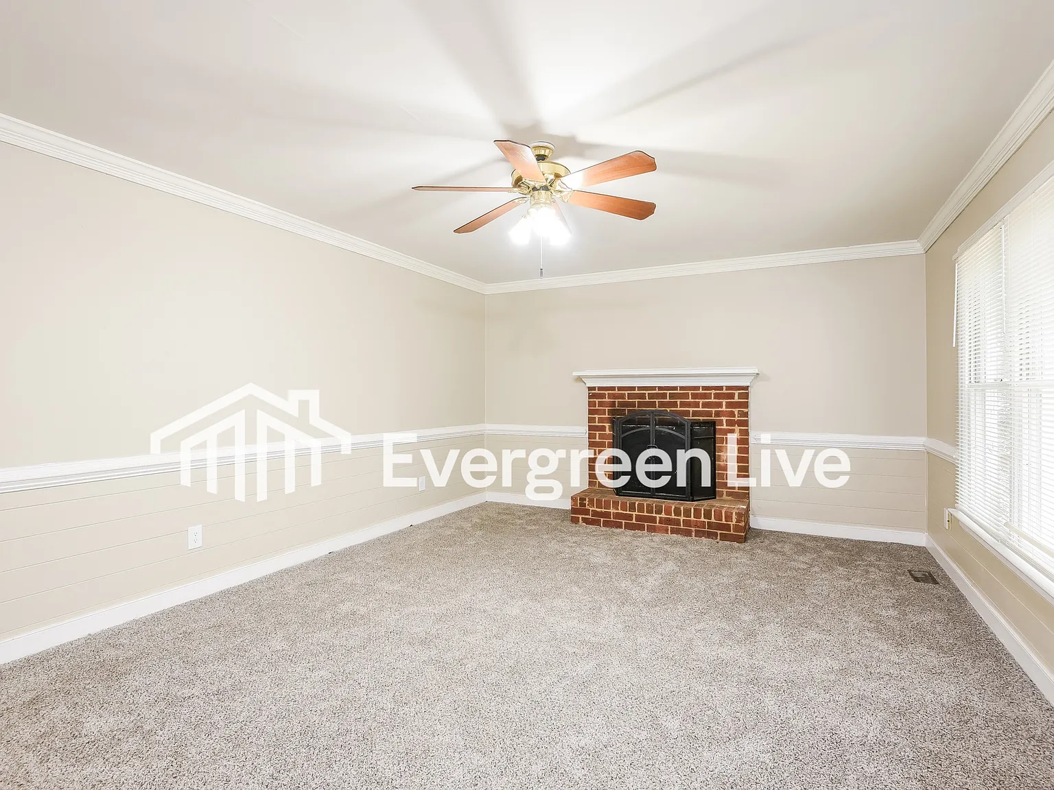 4 bed, 2.5 bath, 2410 sqft, $2,745 — Photo 2