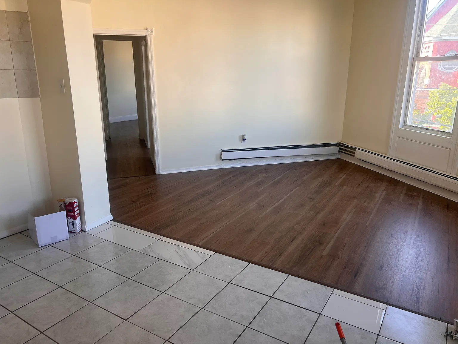 2 bed, 1000 sqft, $1,999 — Photo 4