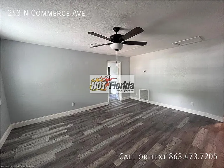 243 N Commerce Ave — Photo 2