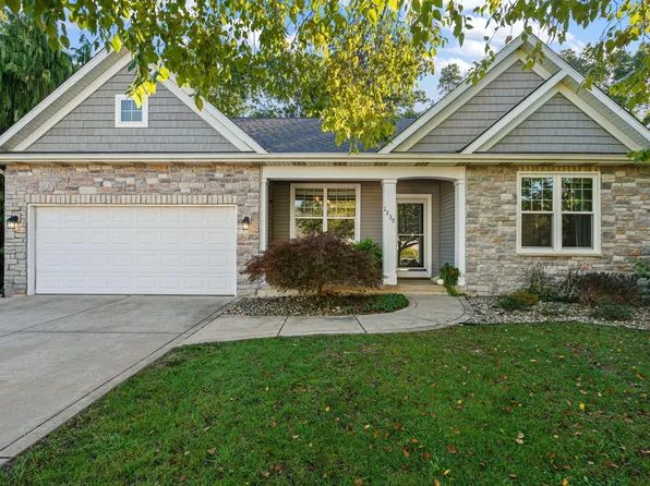 1230 Dune Meadows Dr, Porter, IN 46304