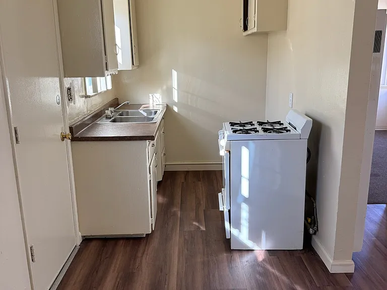 23 Lemon Ave — Photo 8