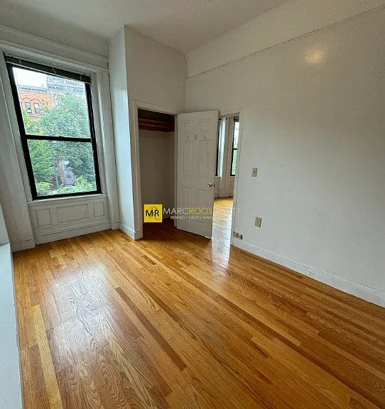 587 Beacon St #2 — Photo 4