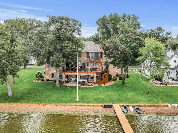 9690 210th St N, Forest Lake, MN 55025