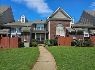 816 Primrose Ln, Chesapeake, VA 23320