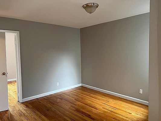 3rd image of 238 E 111th St APT 5D