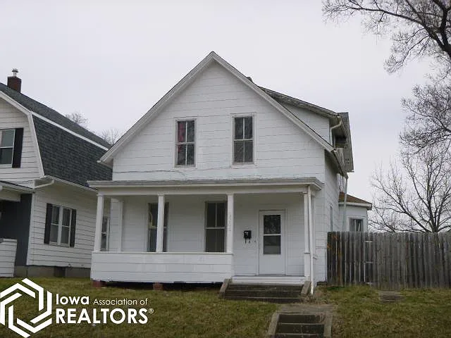 1306 Osborn St photo 1