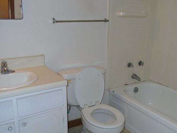 4th image of 1210 Vattier St #4