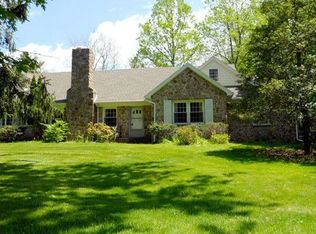 12406 Monterey Ln, Blue Ridge Summit, PA 17214
