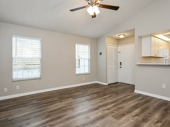 5th image of 111 Meadow Blvd