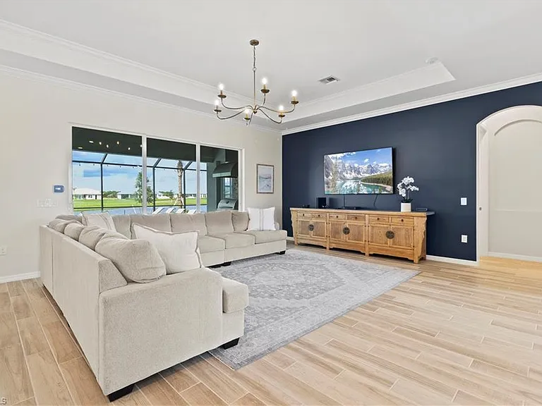 6023 Diamonte Pl — Photo 2