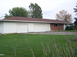 918 9th St, Milledgeville, IL 61051