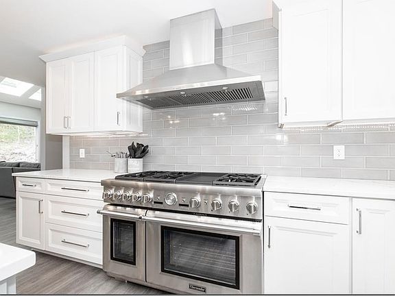 5th image of 20 River Mountain Dr