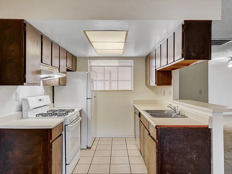 401-N-Lamb-Blvd-Apt-H_16_04282026