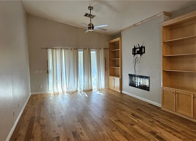 3433 Round Valley Way — Photo 11