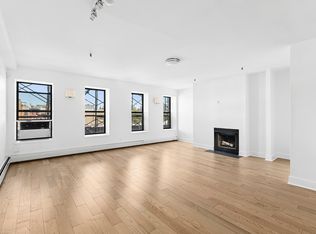 128 E 7th St APT 6, New York, NY 10009