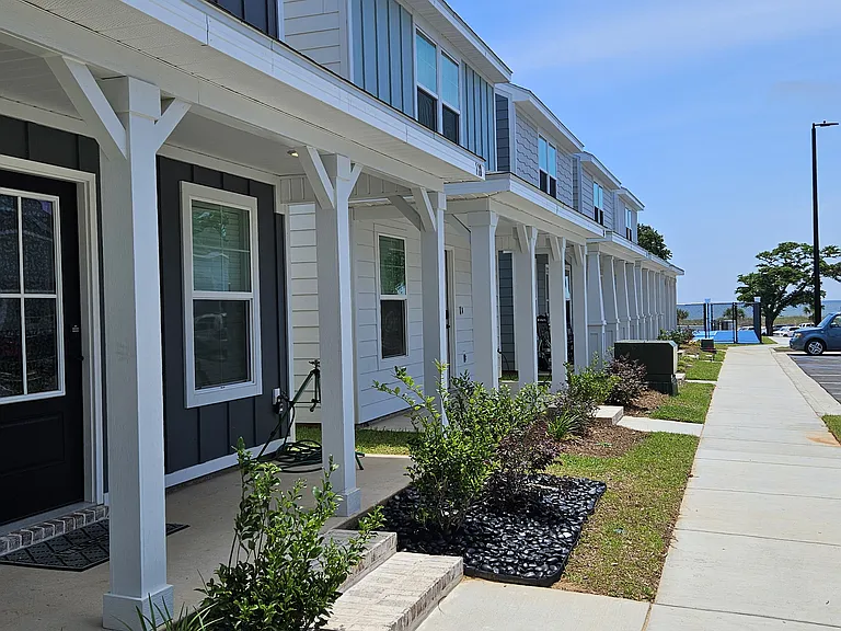 118 Coral Breeze Dr — Photo 13