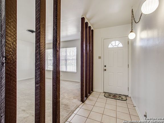 4th image of 2518 Stratford Ct