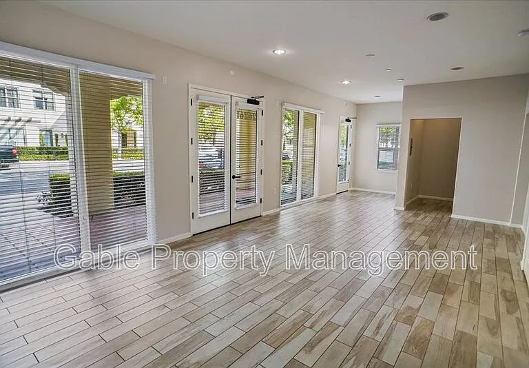26261 Prima Way #COMML STUDIO — Photo 6