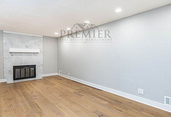 5th image of 7509 Lamar Ave