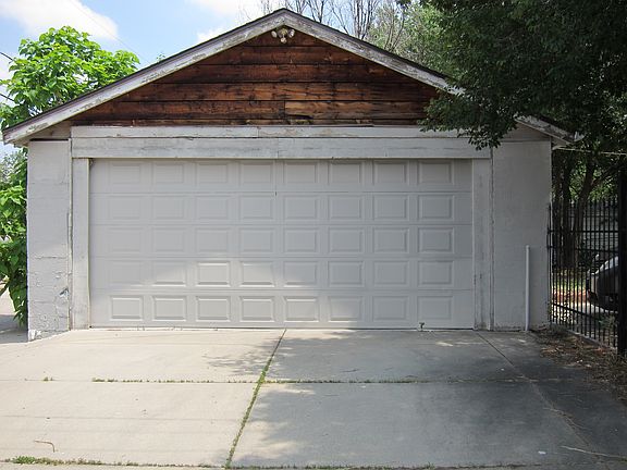 Large 2 Car Garage