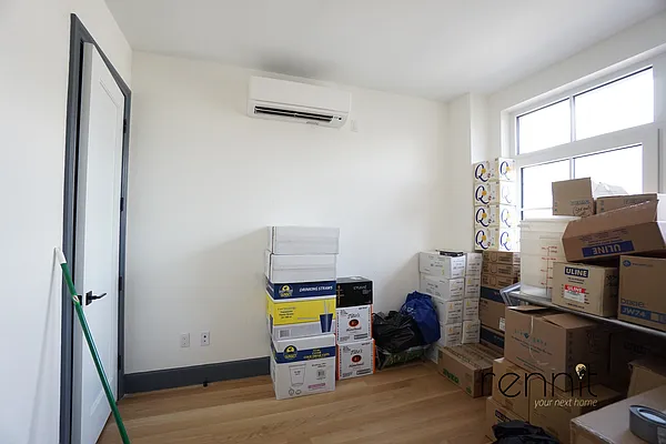 Rented by Rennit Inc. | media 10