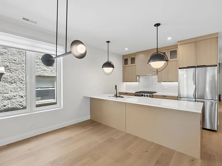 3739 N Clifton Ave #3 — Photo 13