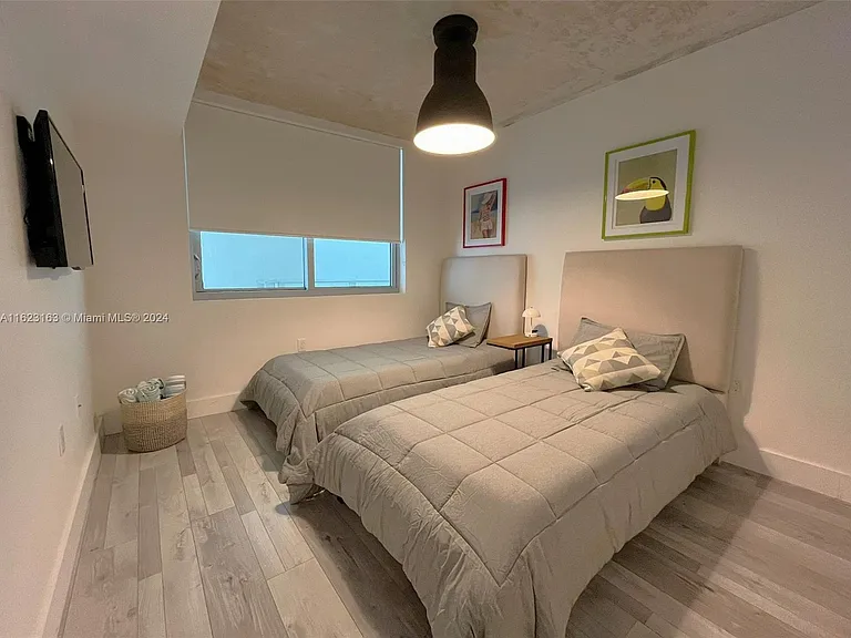 6620 Indian Creek Dr #509 — Photo 13