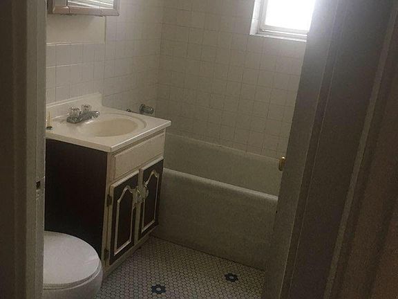 2nd image of 2918 N Cicero Ave