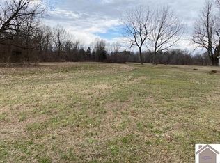 235 N Gum Springs Rd, Paducah, KY 42001