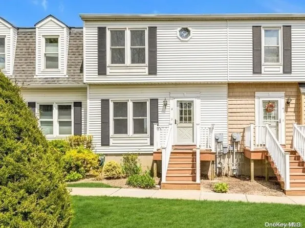 190 Merrick Road #3, Amityville, NY 11701