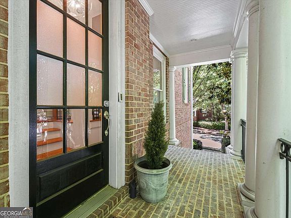3rd image of 1207 New Haven Ct