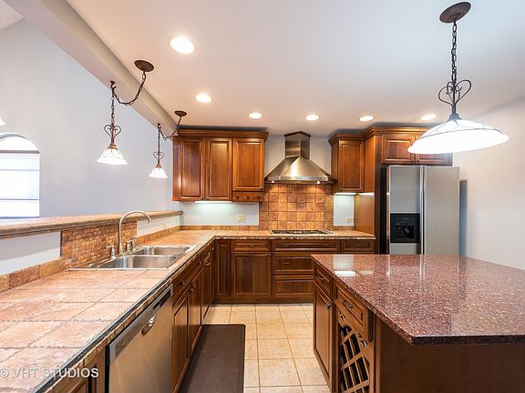 3rd image of 8218 W Summerdale Ave