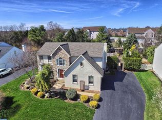 102 Grande Blvd, Sinking Spring, PA 19608