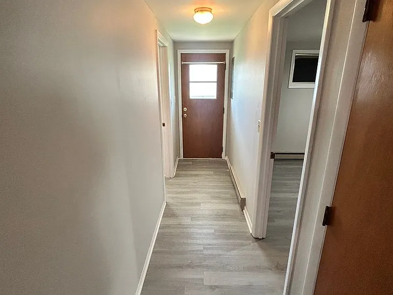 104-110 Maple Lane — Photo 8