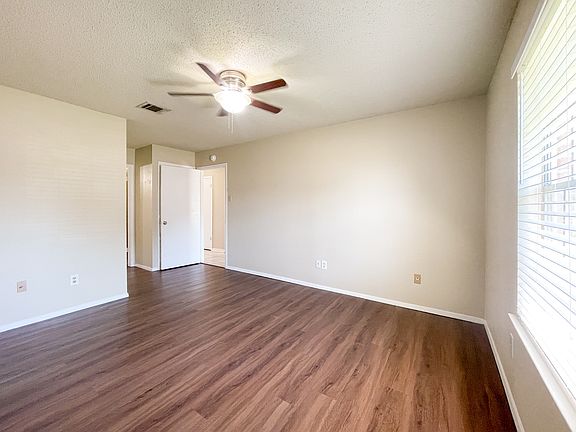 4th image of 505 N Old Temple Rd #505