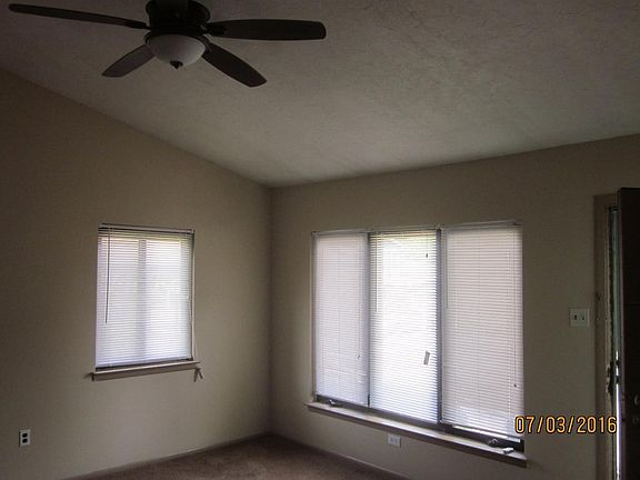 3rd image of 62 Woodway Dr #62