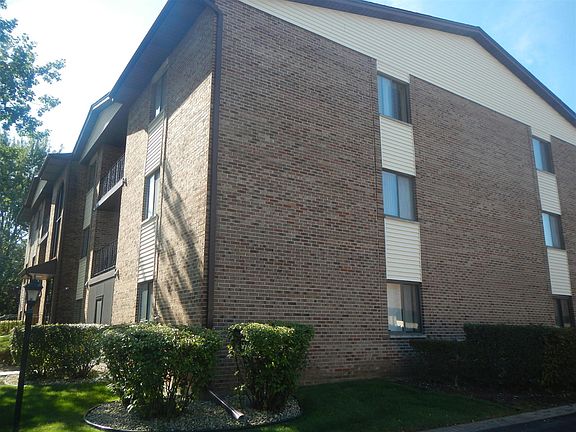 3rd image of 13426 W Circle Dr #G-314