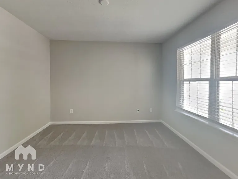 8042 Loveridge Dr — Photo 10
