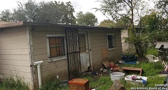4th image of 219 Cliffwood Dr