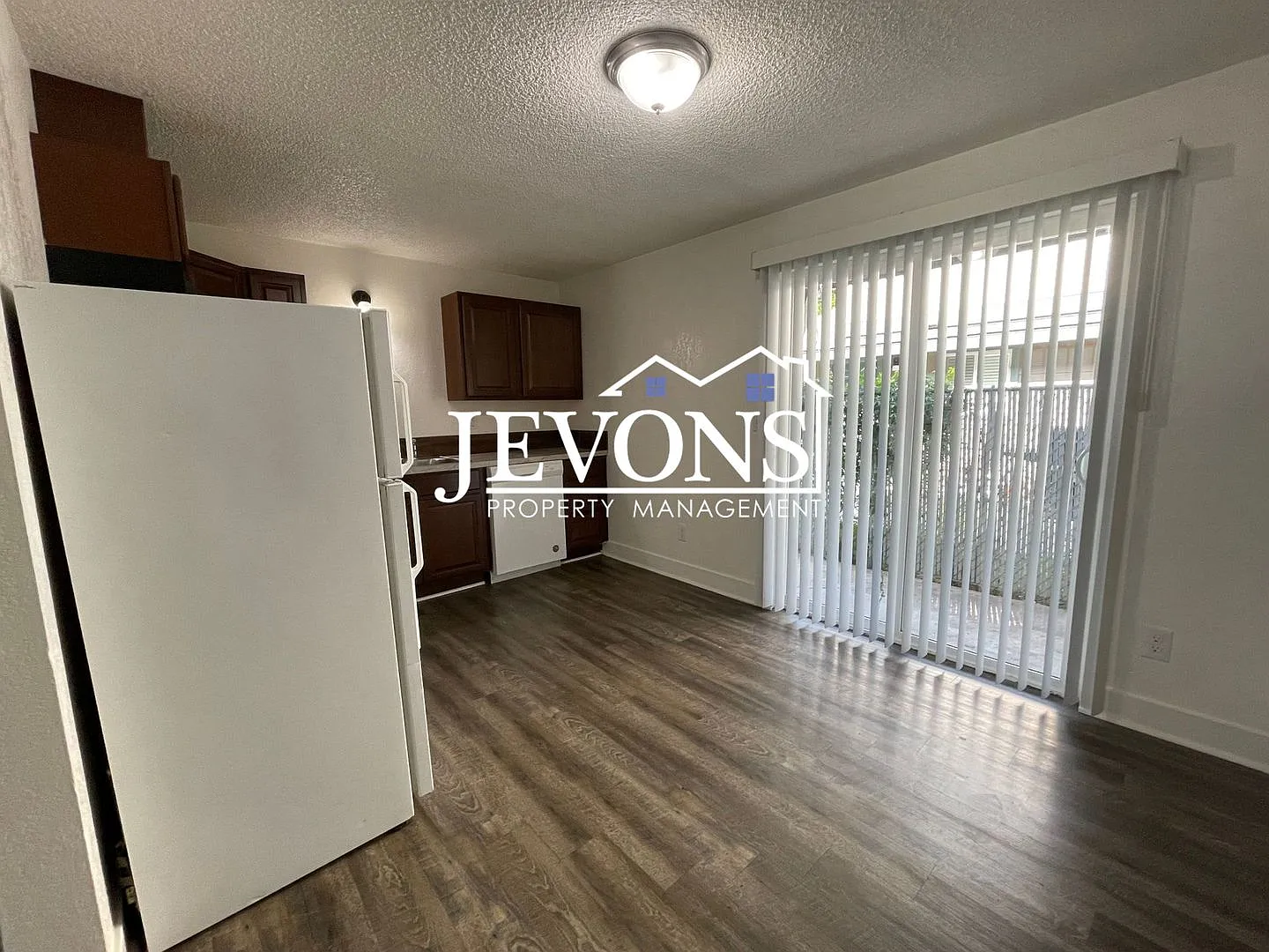 1208 Willow St Yakima, WA 98902-1961 — Photo 3