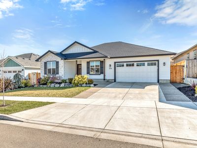 2644 Farmington Ave, Medford, OR, 97504