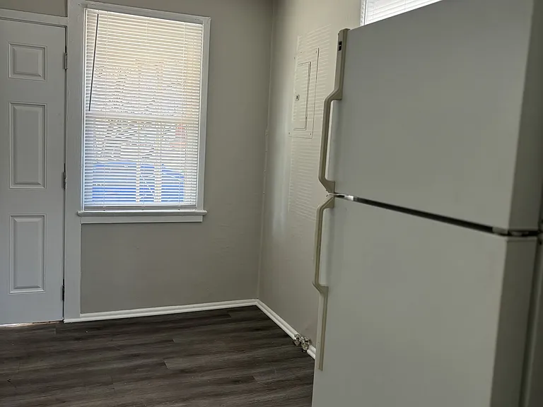 200A N Virginia Ave — Photo 17