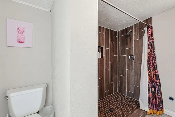 2707 N 66th St — Photo 31