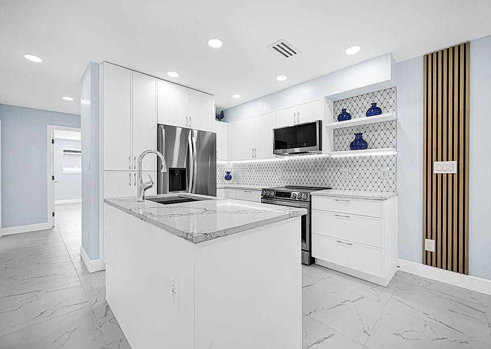 1st image of 2466 Taylor Street #3A